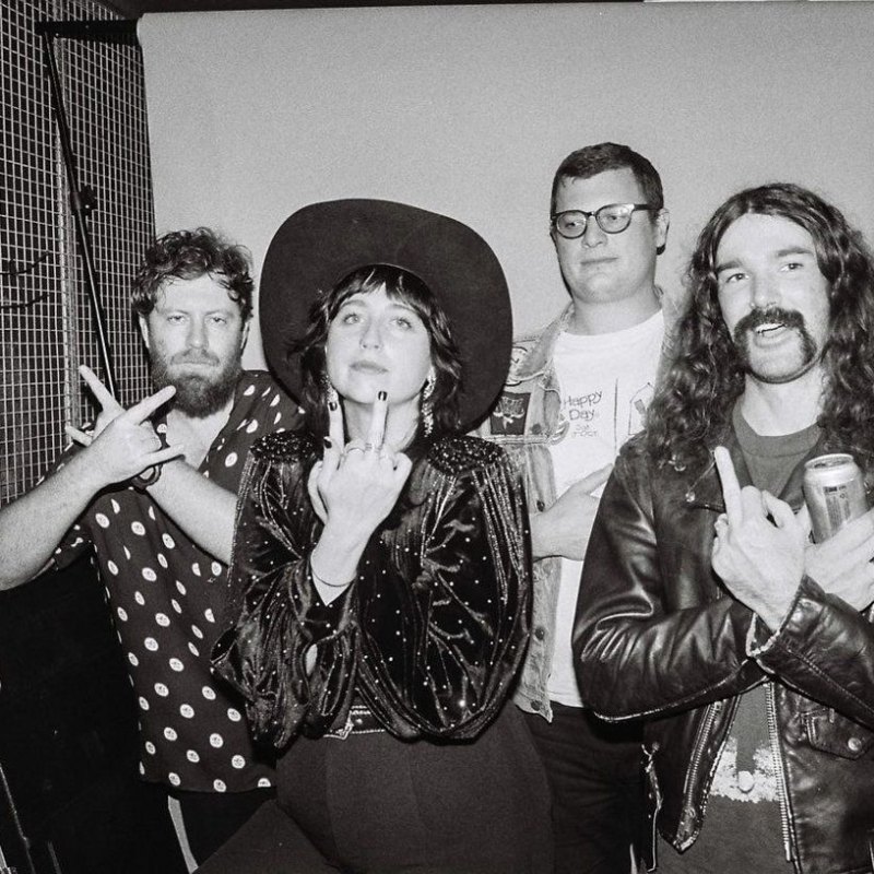 Caitlin Harnett & The Pony Boys